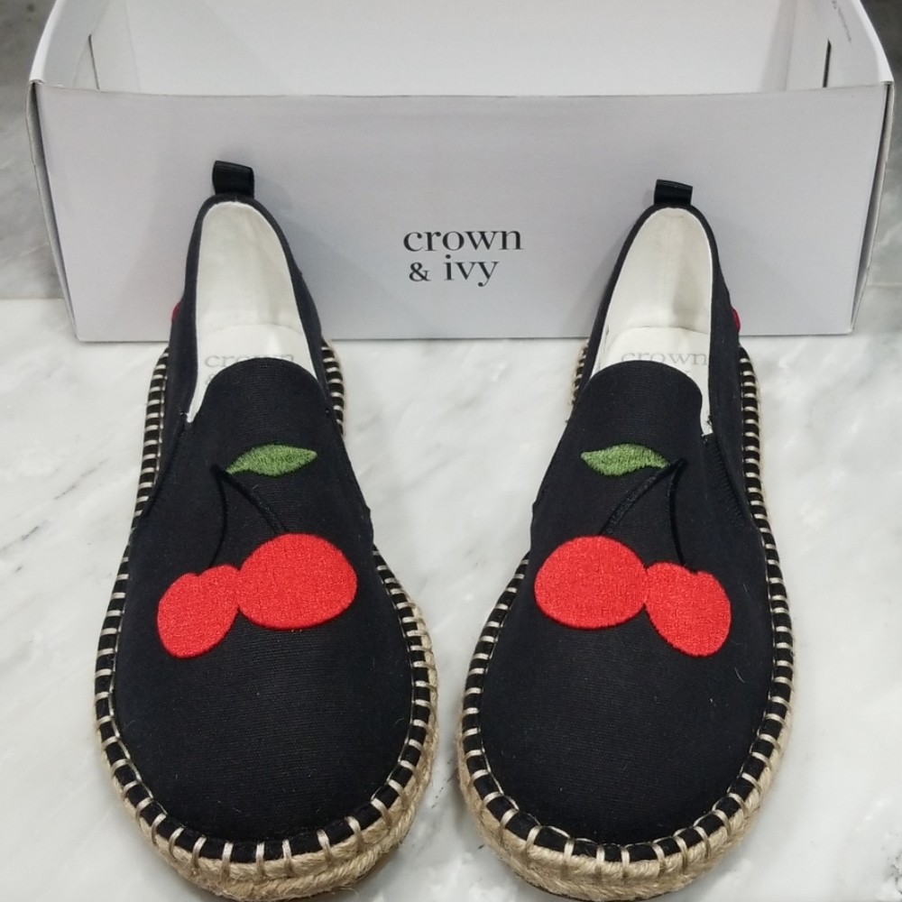 New Crown & Ivy Cherry slip ons